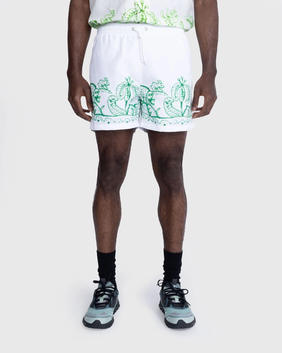 Carne Bollente – Spray On Me! White - Image 2