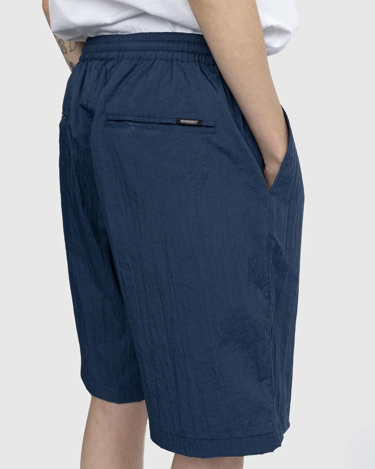 Highsnobiety – Texture Nylon Mid Lenght Elastic Shorts Midnight Blue - Image 6