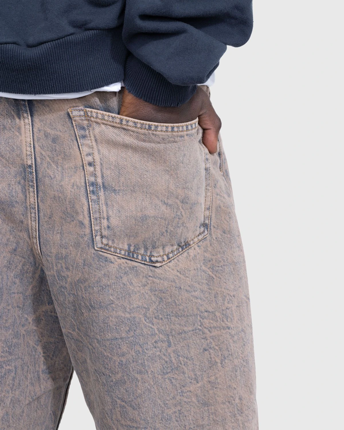 Acne Studios – Loose Fit Denim Shorts Light Pink/Grey - Image 4