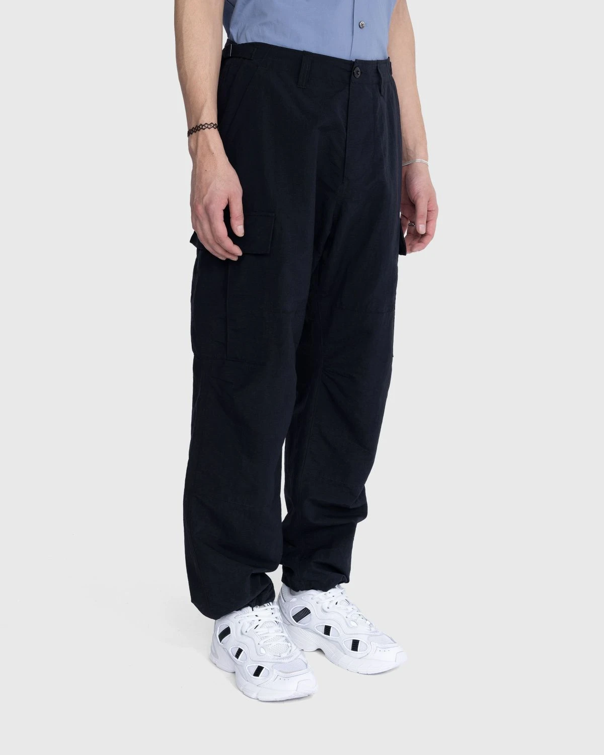 Highsnobiety – Nylon Cargo Pants Black - Image 4