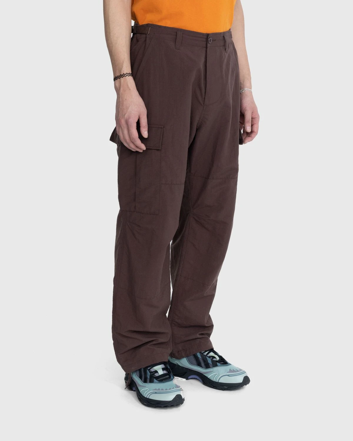 Highsnobiety – Nylon Cargo Pants Brown - Image 4