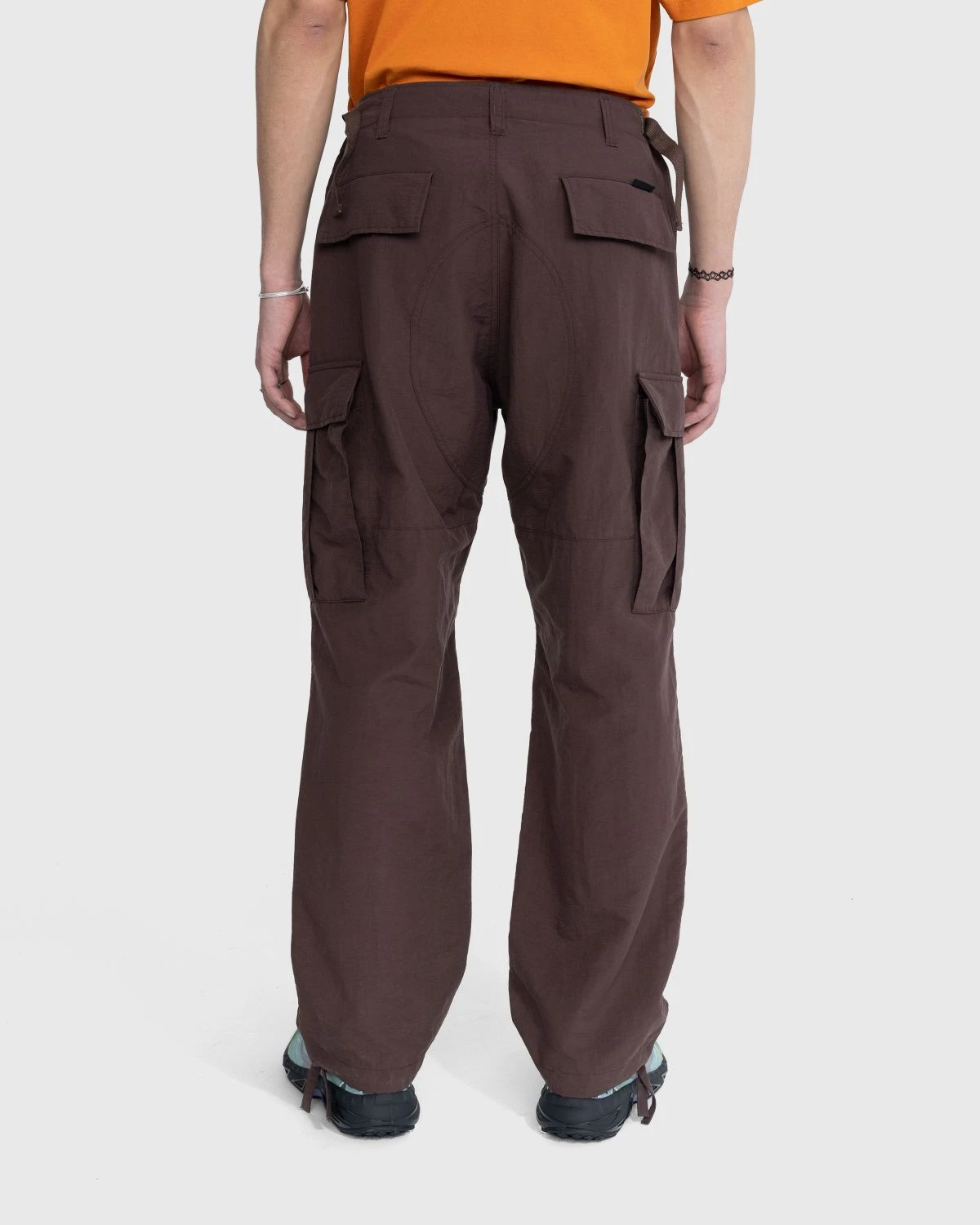 Highsnobiety – Nylon Cargo Pants Brown - Image 3