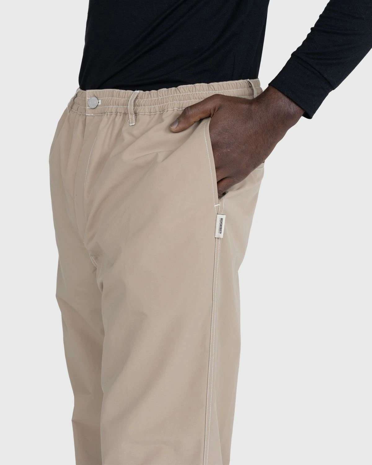 Highsnobiety – Contrast Stitch Pants Beige - Image 5