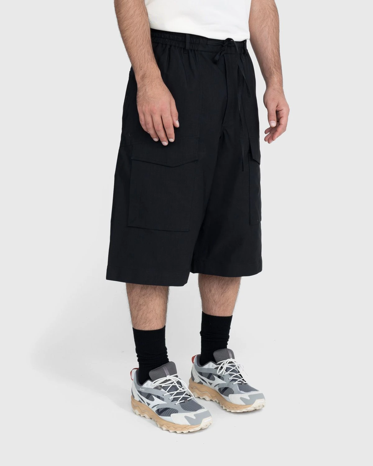 Y-3 – Workwear Shorts Black - Image 4