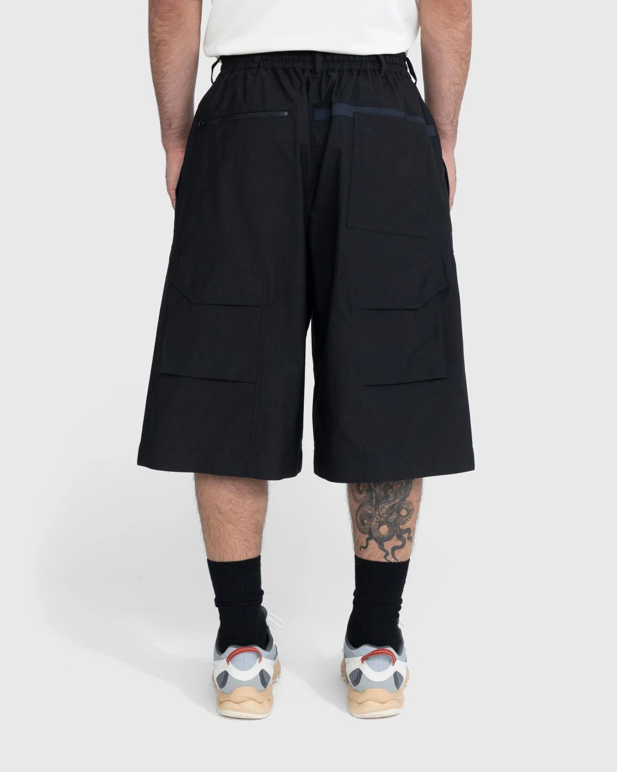 Y-3 – Workwear Shorts Black - Image 3